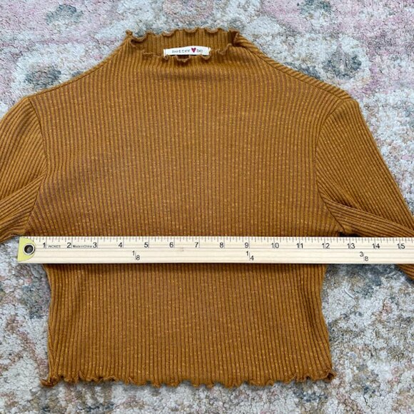 Better Be Mock Neck Ribbed Crop Top Size S - Picture 4 of 7